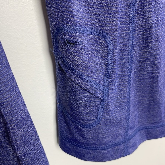 Lululemon Long Sleeve Size 8 color true to picture - Picture 5 of 6